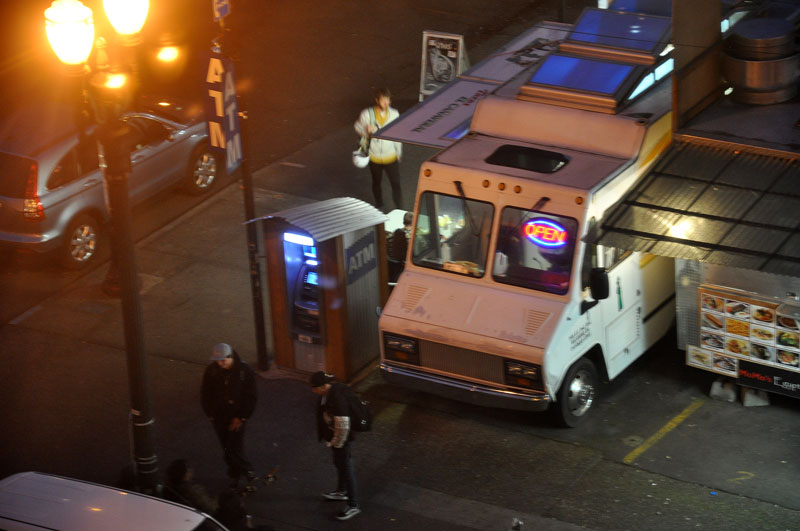 hotel-room-window-013